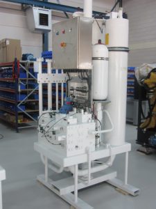 Active heave hydraulic system for water injection dredger